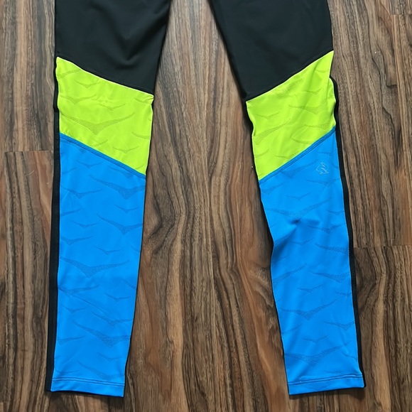 Hoka x Rabbit Performance Legging - Picture 10 of 16
